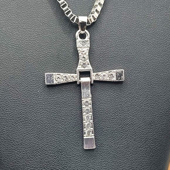 Stainless CZ Diamonds Cross Necklace Fast & Furious Vin Diesel Birthday Gift NEW - Picture 3 of 5
